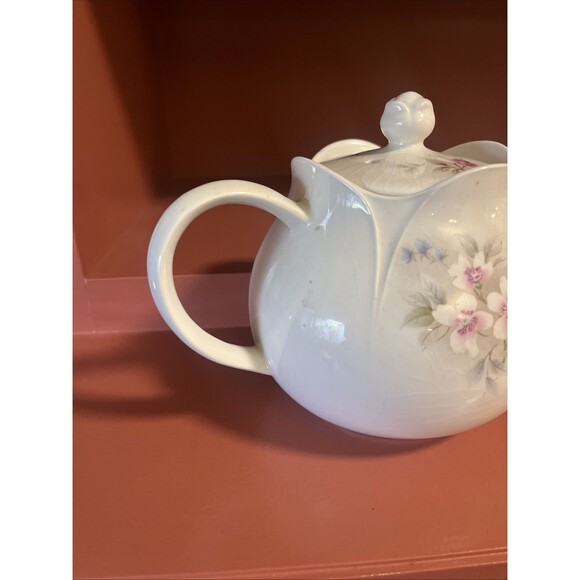 Vintage Sadler Floral Pattern Teapot Vintage, Made in England White Pink Blue - Picture 4 of 7